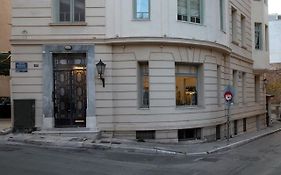 Neoclassical Apartment Close To Syntagma-Plaka By Ghh